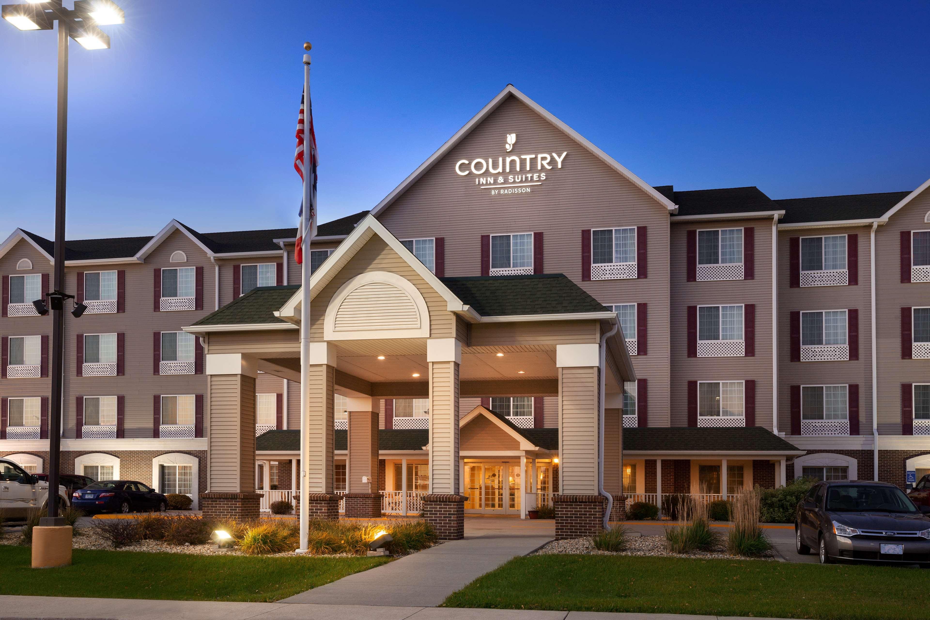 Country Inn & Suites By Radisson, Northwood, Ia Εξωτερικό φωτογραφία