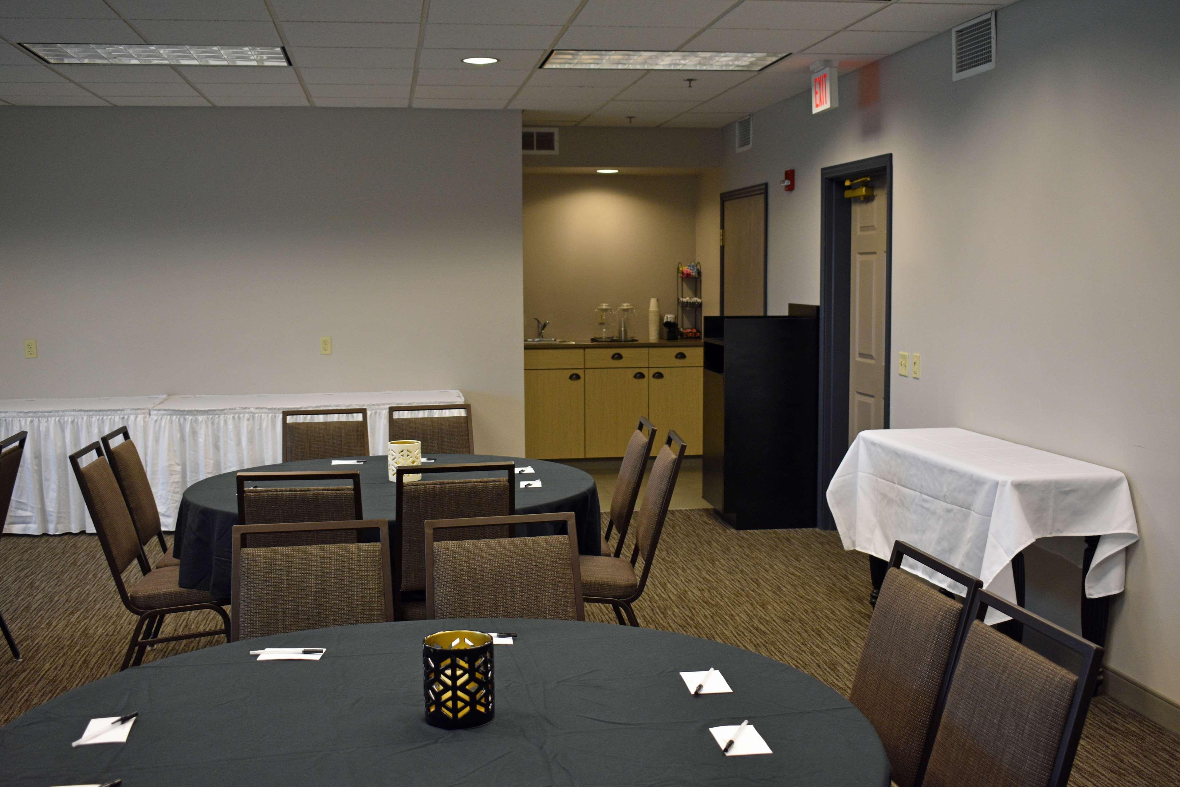 Country Inn & Suites By Radisson, Northwood, Ia Εξωτερικό φωτογραφία