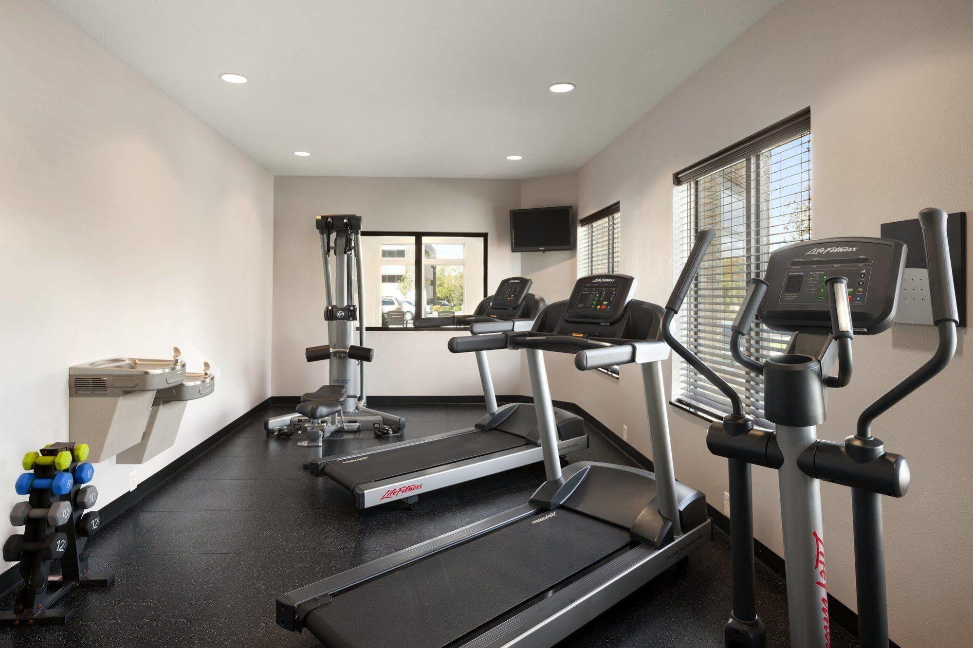 Country Inn & Suites By Radisson, Northwood, Ia Εξωτερικό φωτογραφία